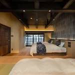 Kanade Gion-Rokuhara